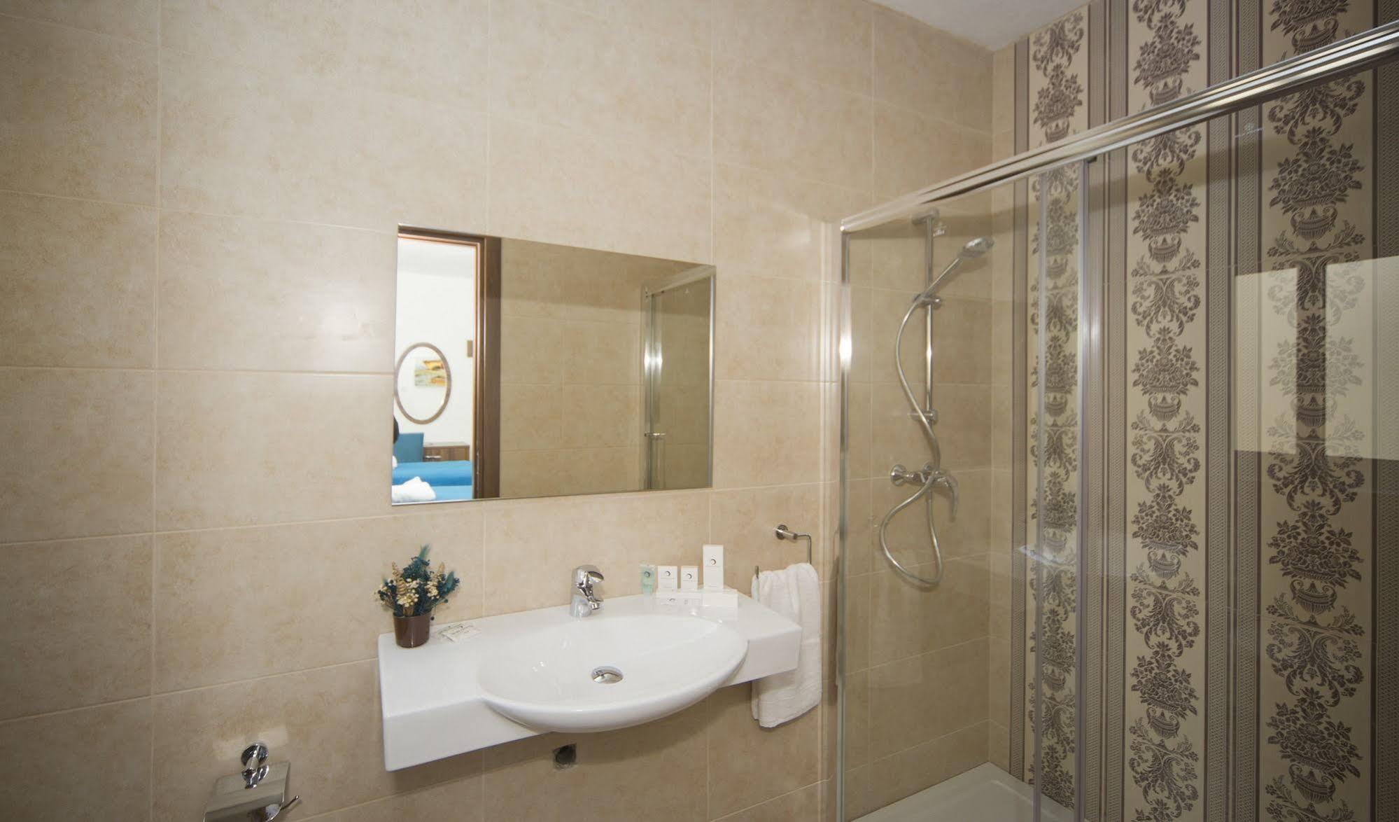 Slimiza Suites Слима Экстерьер фото